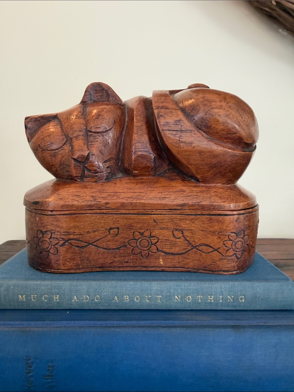 Vintage Hand Carved Thai Wood Sleeping Cat on a Nest Trinket Box Jewelry Box.
